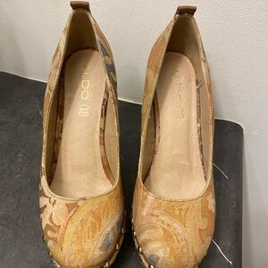 Women’s wedge heels